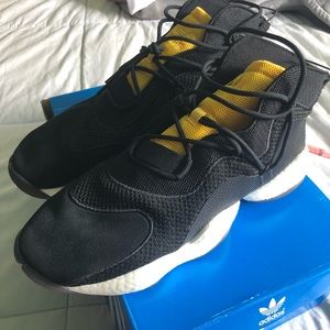 SOLD Adidas crazy BYW Lvl 1 black gold boost